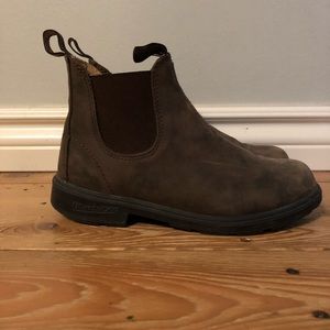 Women’s Blundstones